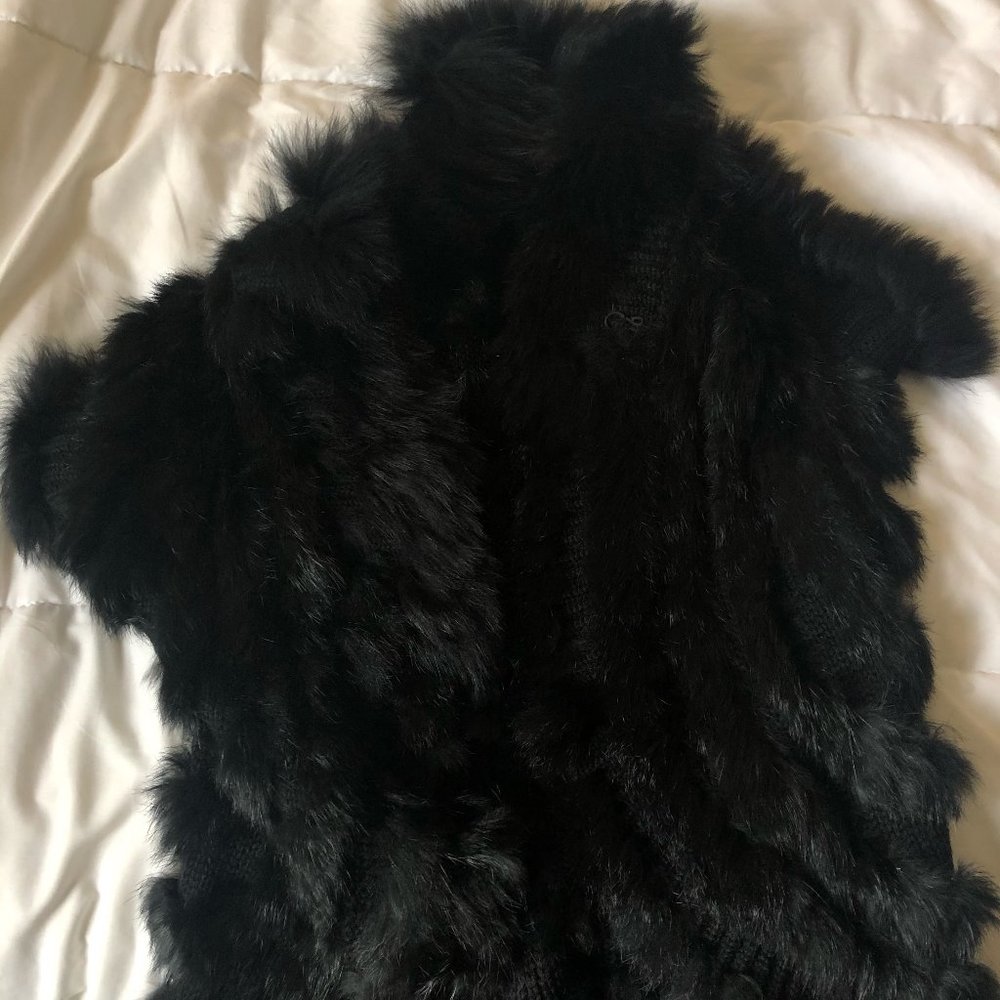 Cap Sleeved Knit Rabbit Vest Size S